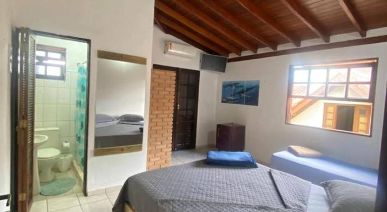 Flat proximo da balsa com ar condicionado in Ilhabela