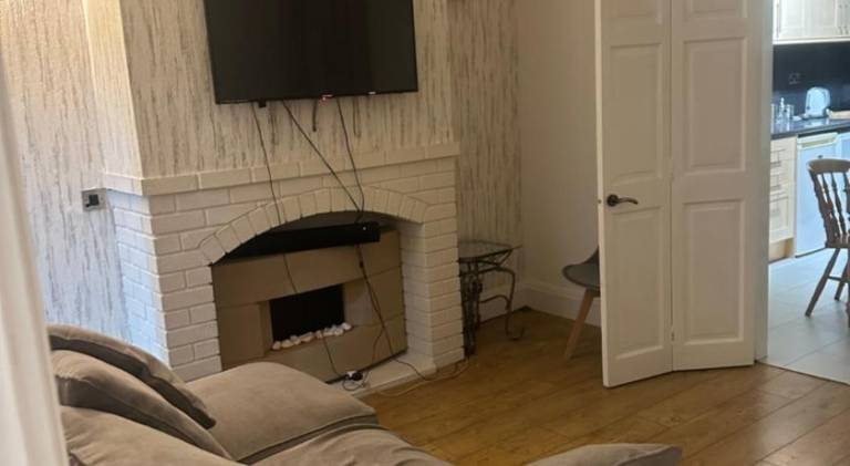 Workers Contractor friendly home long and short stays — photo 2