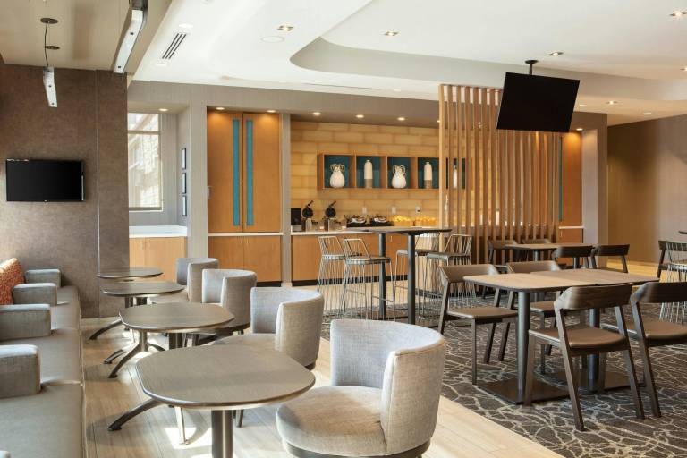 SpringHill Suites by Marriott Ames — photo 3