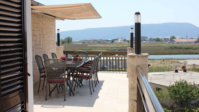 Apartman  Rogotin
