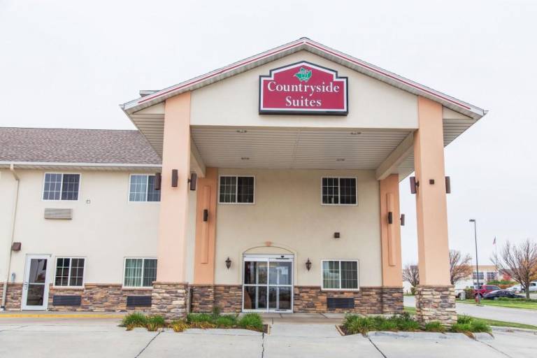 BridgePointe Inn & Suites by BPhotels, Lincoln I-80 & 27th St — photo 5