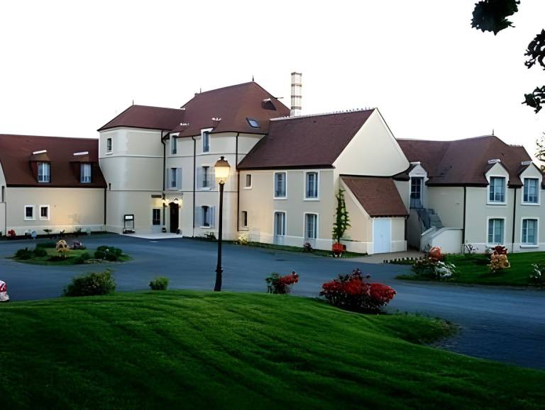 Hotel Domaine de l'Orangerie in Gueret