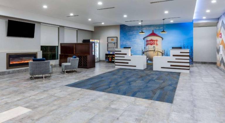 La Quinta Inn & Suites by Wyndham Dallas - Frisco Stadium — photo 5