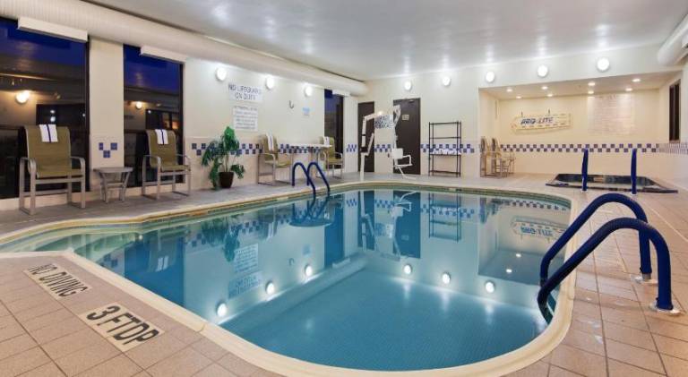 Best Western Plus Mishawaka Inn — photo 2