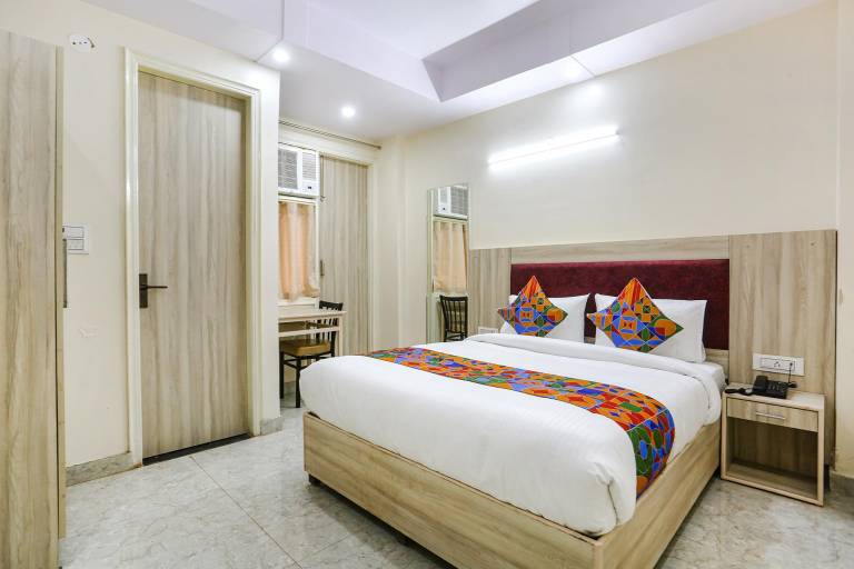 FabHotel Taugan Inn Nr Yashobhoomi Convention Centre