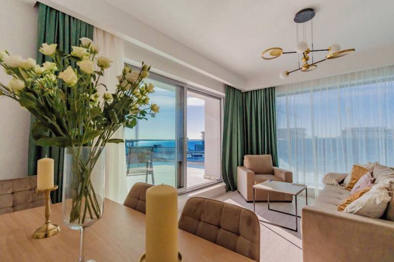 Apartment Mamaia-Sat