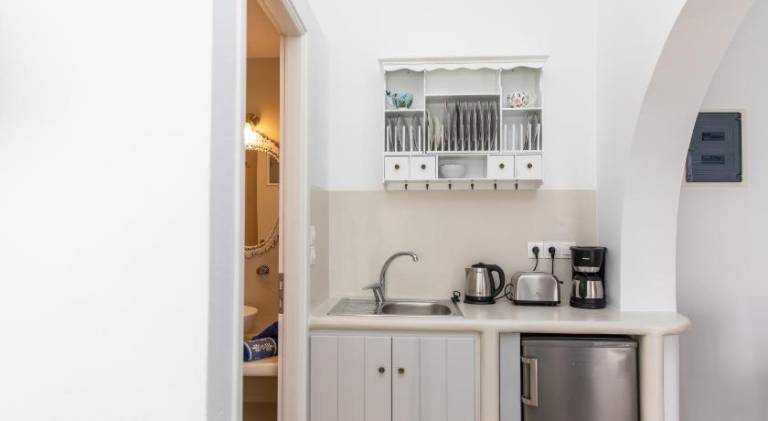 Rental apartment with patio — photo 4