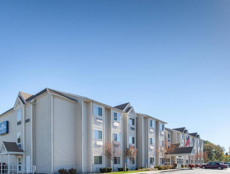 Microtel Inn & Suites by Wyndham Johnstown
