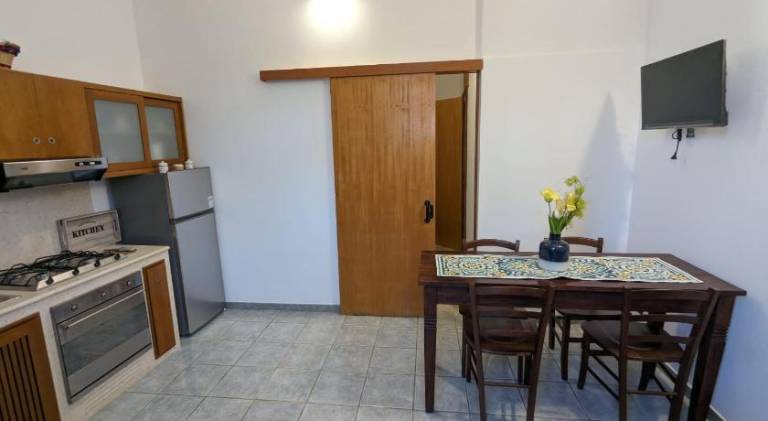 House with 1 room for 3 persons — photo 5