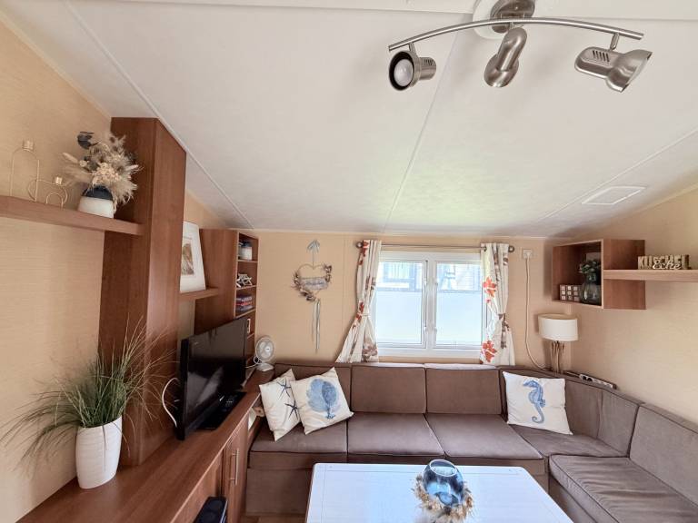 Vacation home with yard, terrace & pool | Close to the beach | Dogs allowed — photo 5