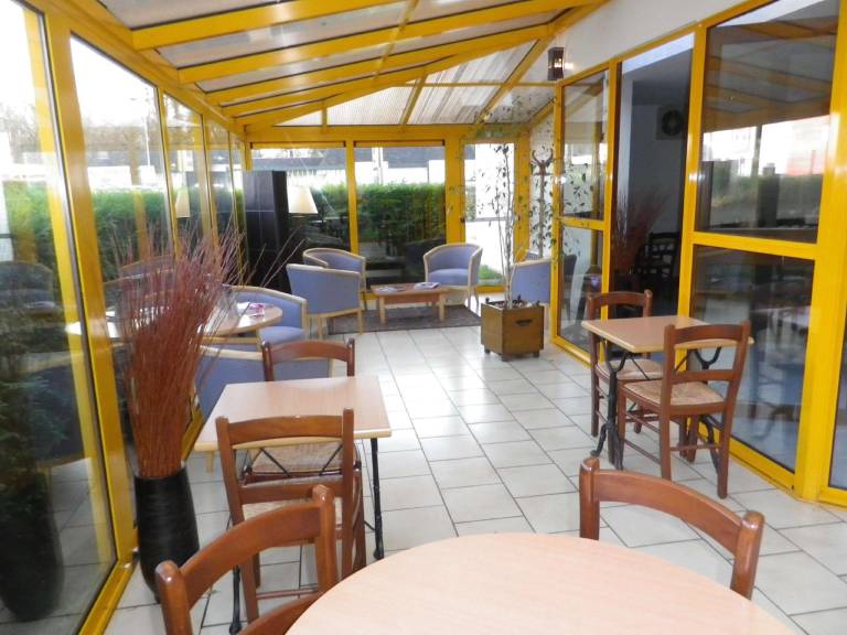 Kyriad Chantilly Hotel — photo 2