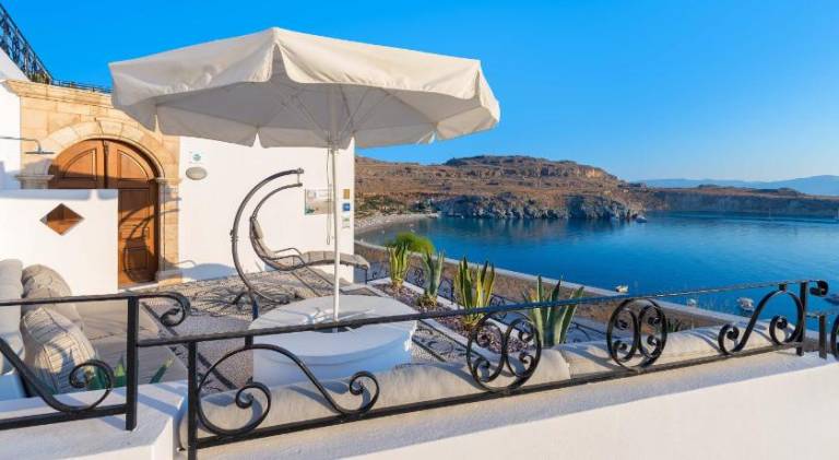 Villa with BBQ & terrace in Rhodes