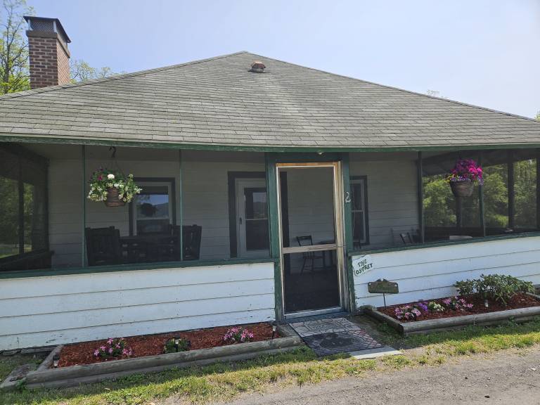 Cabin  Shoreham