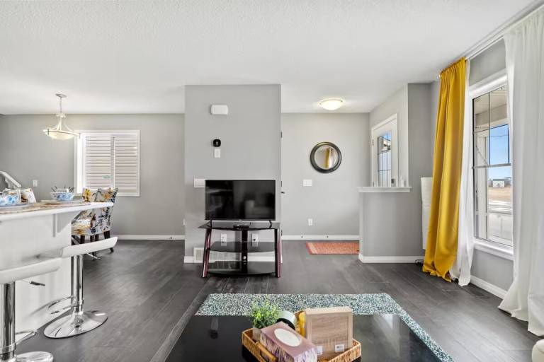 House  Airdrie