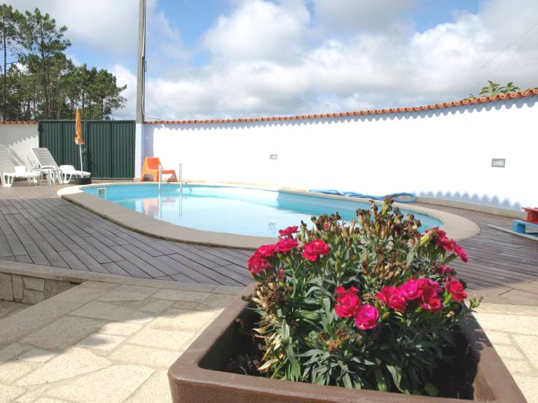 Fully equipped nice villa with patio, grill & private pool | Dogs allowed — photo 2