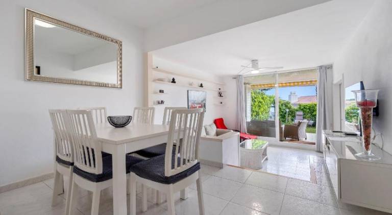 Holiday apartment with pool, terrace & yard | Perfect for remote work — photo 2