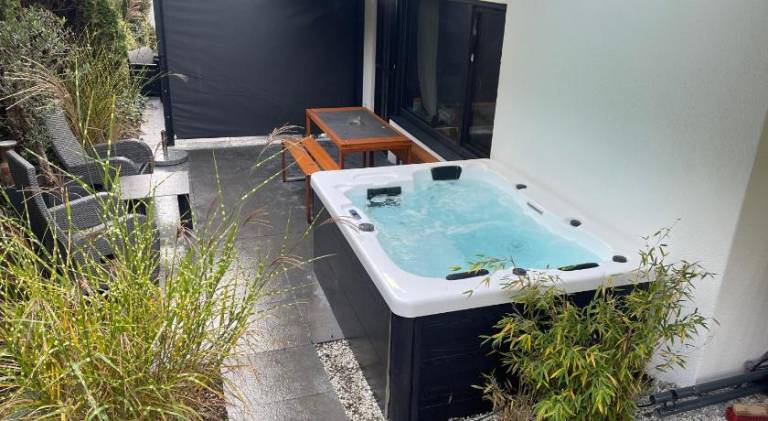 ROSMARIN - Kuschelige Fewo - Romantik & Entspannung im Whirlpool auf privater Terrasse, Ruhe & Hund — photo 3
