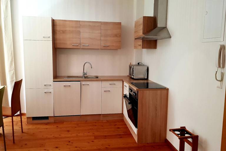 Apartment with yard & barbeque — photo 4