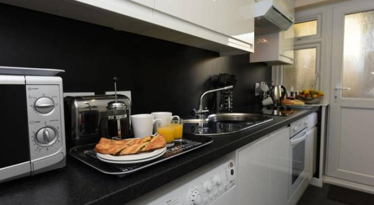 Apartment with 2 rooms for 4 persons — photo 4