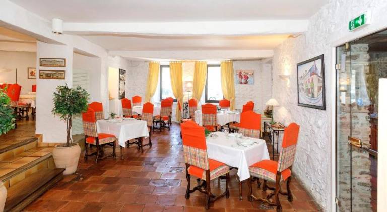 Logis Hotels - Hotel Restaurant du Midi — photo 2
