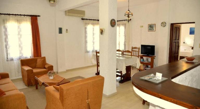 Serviced apartment with sauna, pool & garden | Pets allowed — photo 2