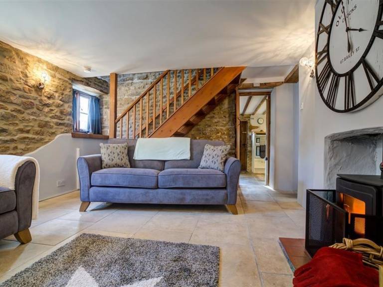 Family-friendly lovely cottage with yard | Pets allowed — photo 3
