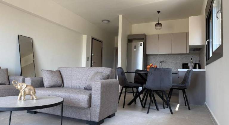Holiday apartment with patio | Next to the beach | Pets allowed in Loutraki-Agioi Theodoroi