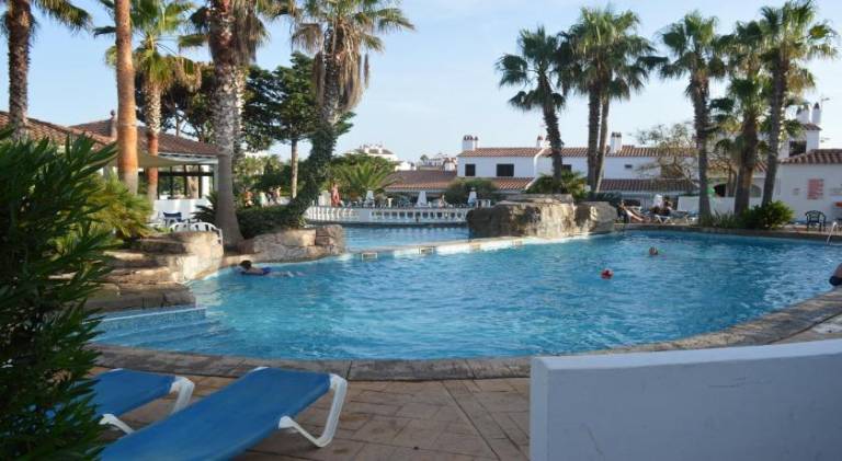 Nice holiday apartment with yard, patio & private pool | Next to the beach | Perfect for remote work | Dogs allowed — photo 2
