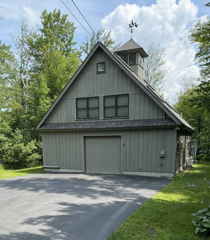 House Lake Sunapee