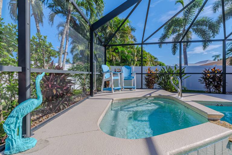 Sleeps up to 10 - game room - pool with hot tub - Stars Vacation Rentals — photo 4