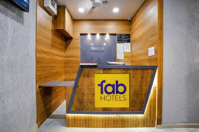 Fabhotel Western Inn
