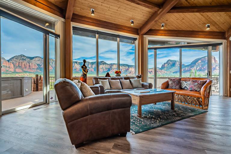 Vacation home with sauna & grill | City view — photo 3