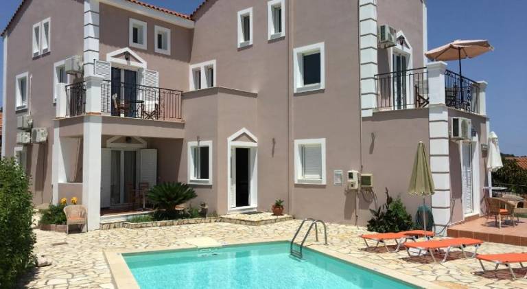 Apartment with garden, pool & BBQ | Pets allowed — photo 3