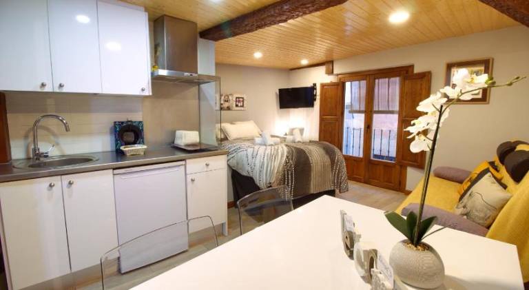Rental apartment with terrace — photo 3