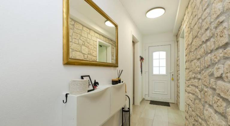 Villa with 2 rooms for 8 persons — photo 3