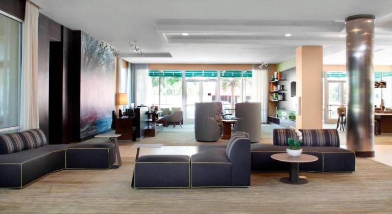 Courtyard by Marriott DeLand Historic Downtown