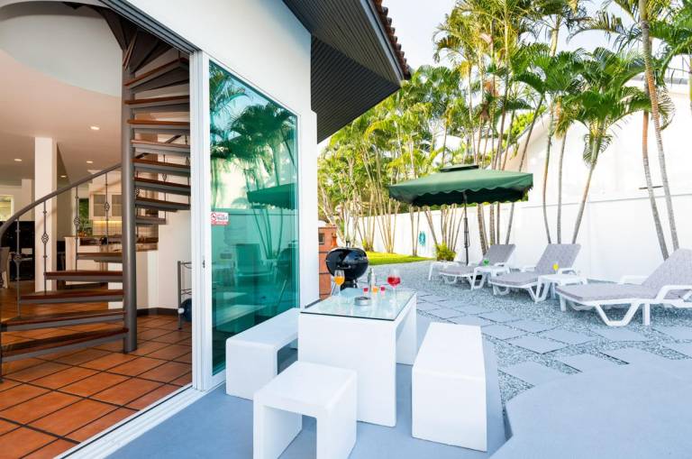 Huge luxury party pool villa 4BR 425sqm indoors — photo 3