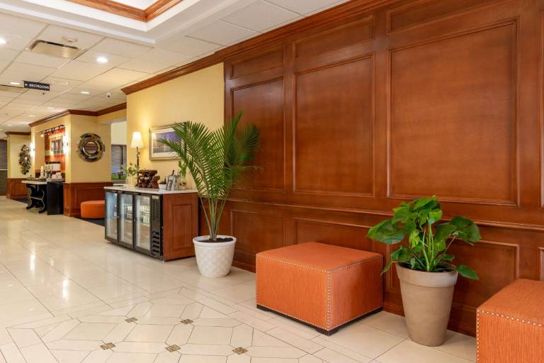 Hampton Inn & Suites by Hilton Jacksonville Deerwood Park in Jacksonville, FL