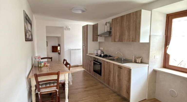 House with 2 rooms for 6 persons — photo 3