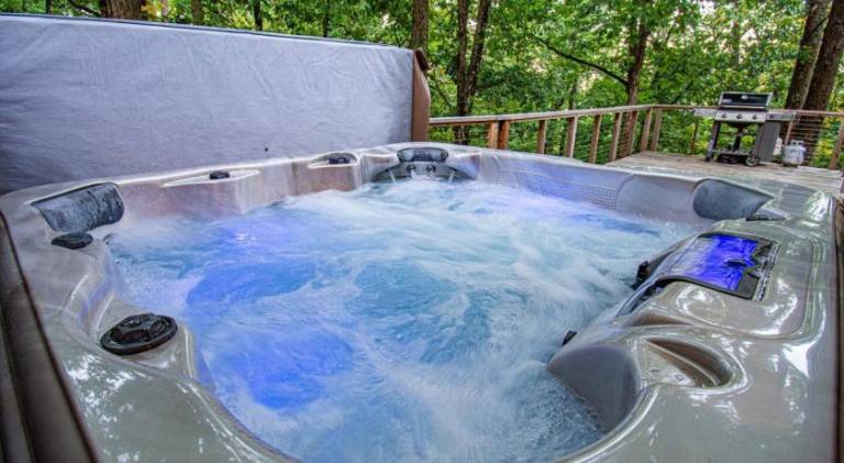 Big house with jacuzzi | Pets allowed — photo 5