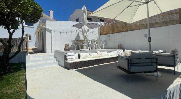 Fully equipped house with patio, yard & BBQ | Dogs allowed — photo 4