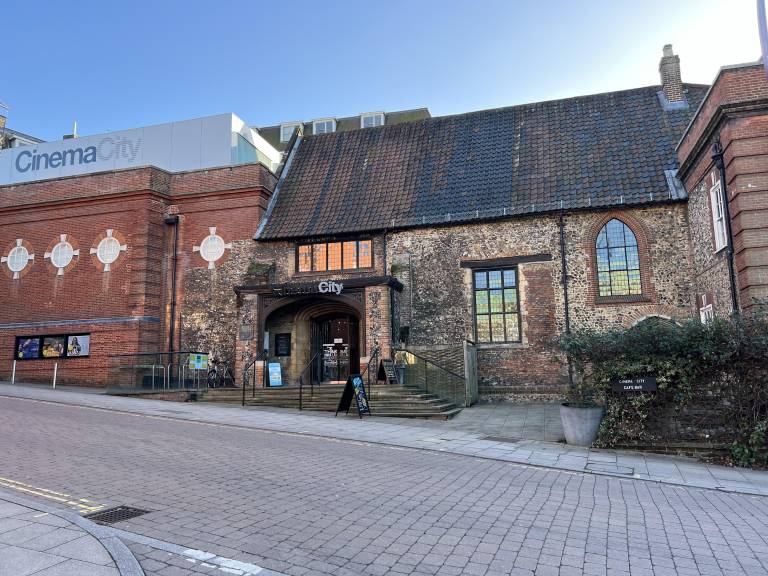 Beautiful apartment in the Cathedral grounds