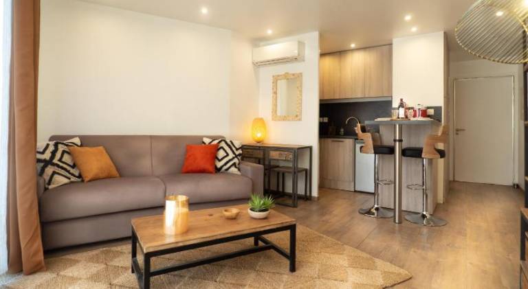 Beautiful apartment | Beach nearby | Good for workation | Pet-friendly in Cannes