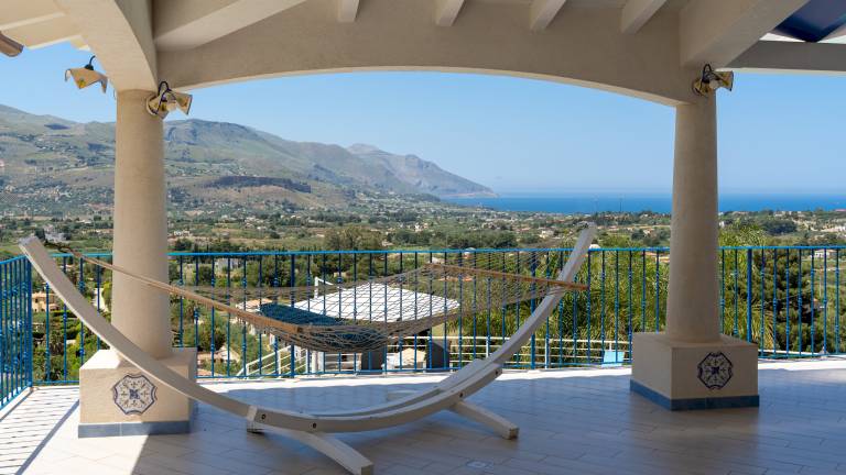 Fully equipped villa with yard, terrace & BBQ | Good for workation | Pets allowed — photo 3