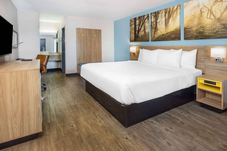 Motel Northwest Raleigh