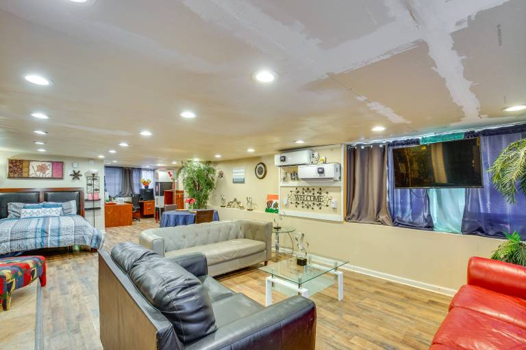 Dallas Studio w Home Office 4 Mi to Fair Park