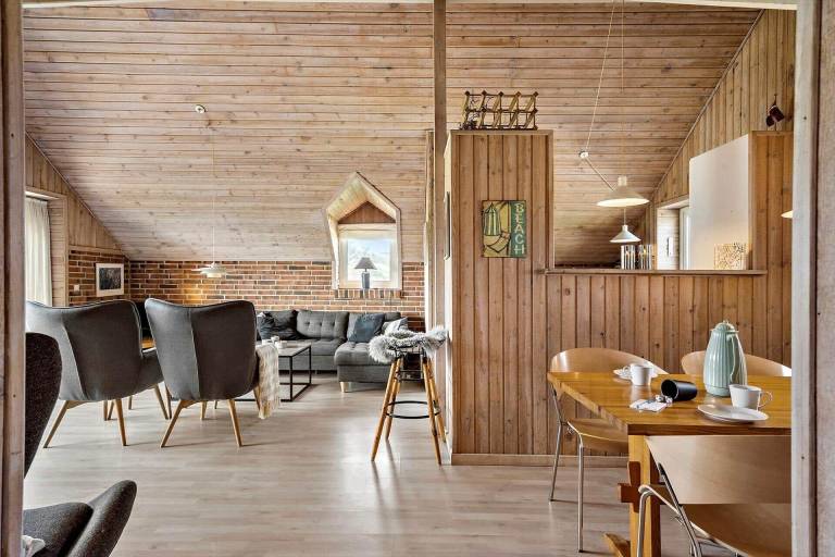 Vacation home with barbecue, sauna & terrace | Beach nearby | Dogs allowed — photo 3