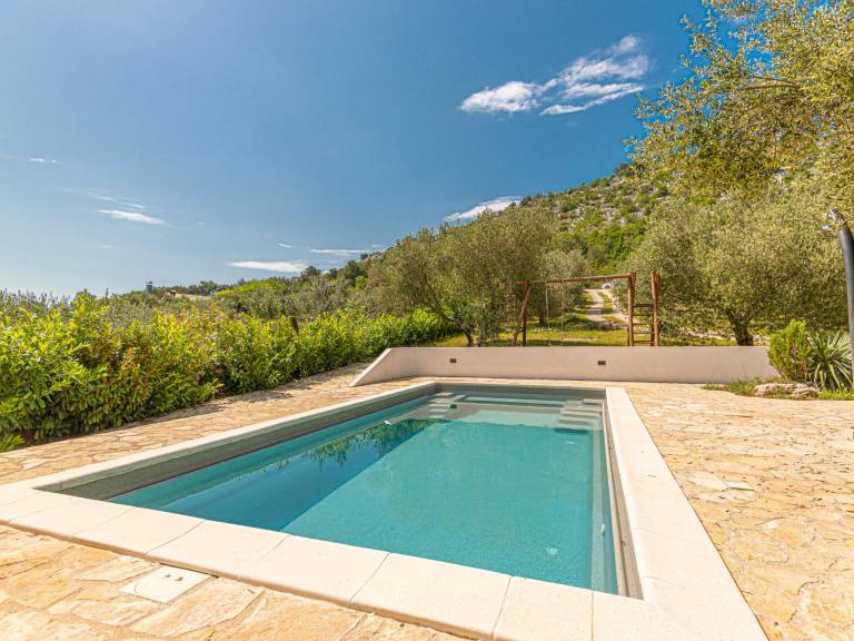 Fully equipped house with private pool, barbeque & terrace | Dogs allowed — photo 2