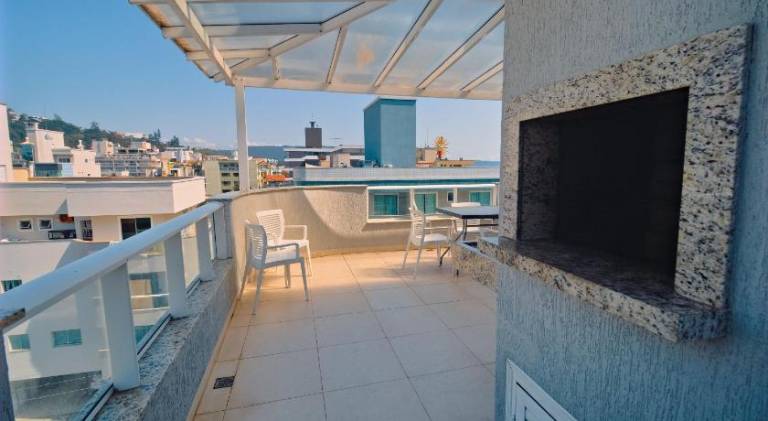 Apartment with BBQ & yard — photo 3