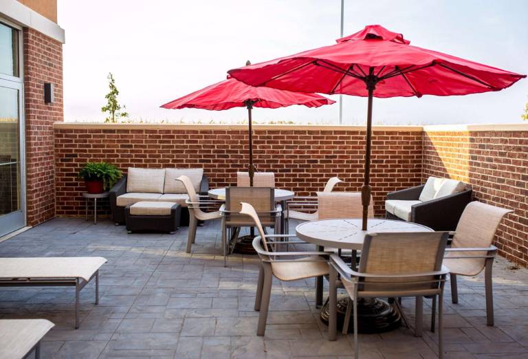 Hampton Inn Pontiac — photo 4
